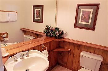 Sybaris Pool Suites Mequon Brown Deer المظهر الخارجي الصورة