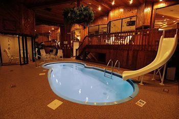 Sybaris Pool Suites Mequon Brown Deer المظهر الخارجي الصورة