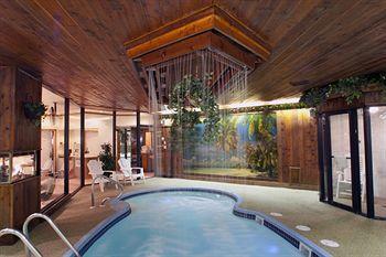 Sybaris Pool Suites Mequon Brown Deer المظهر الخارجي الصورة